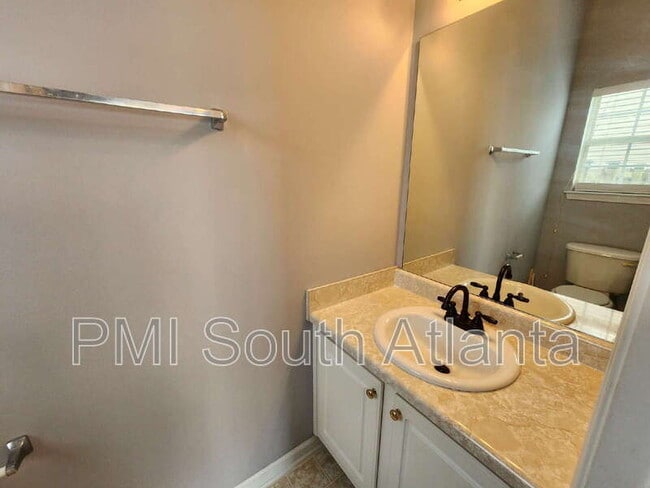 Building Photo - 1219 Quail Hunt Dr