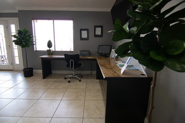 Primary Photo - 15100 Golden Eagle Dr