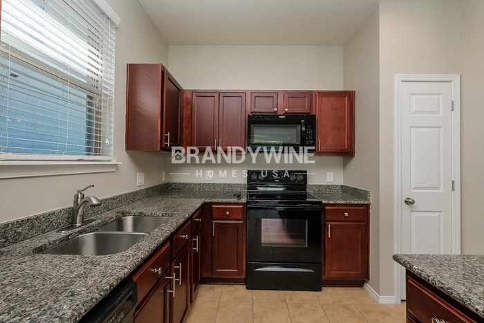 Building Photo - 15405 Stone House Dr