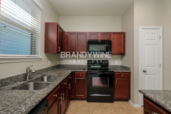 Building Photo - 15405 Stone House Dr