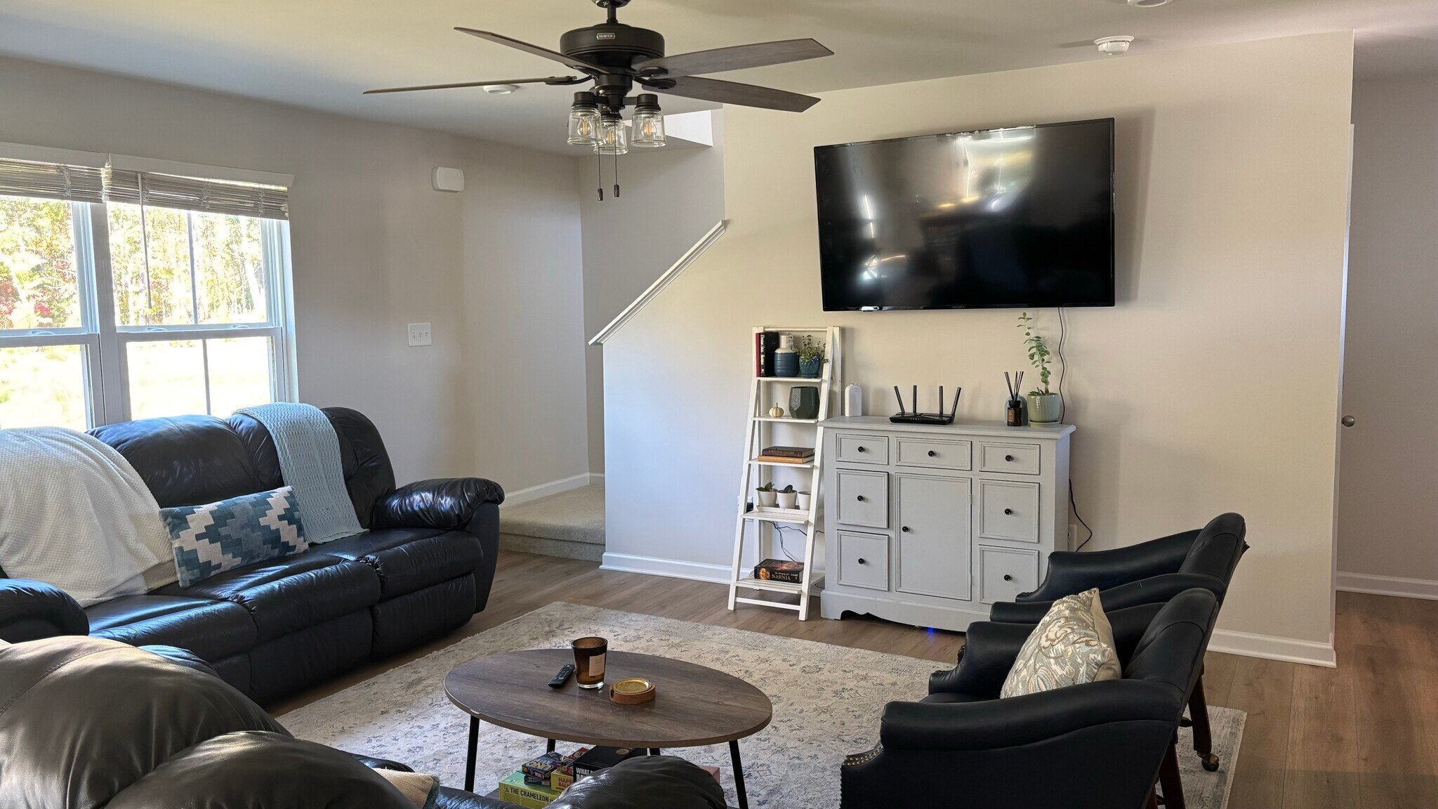 Building Photo - 284 Thicket Dr