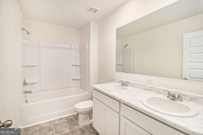 Building Photo - 568 Whitman Ln