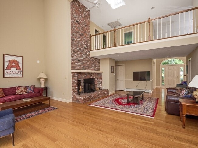 Building Photo - 8 Kalamat Farms Cir