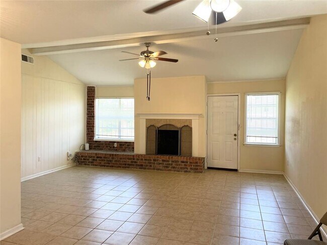 Building Photo - 14410 Alkay St