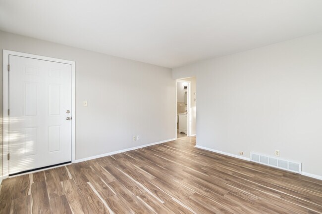 Building Photo - W166N9182 Grand Ave