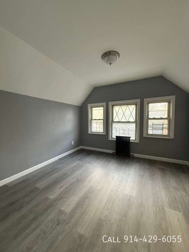 Building Photo - 76 Bruce Ave