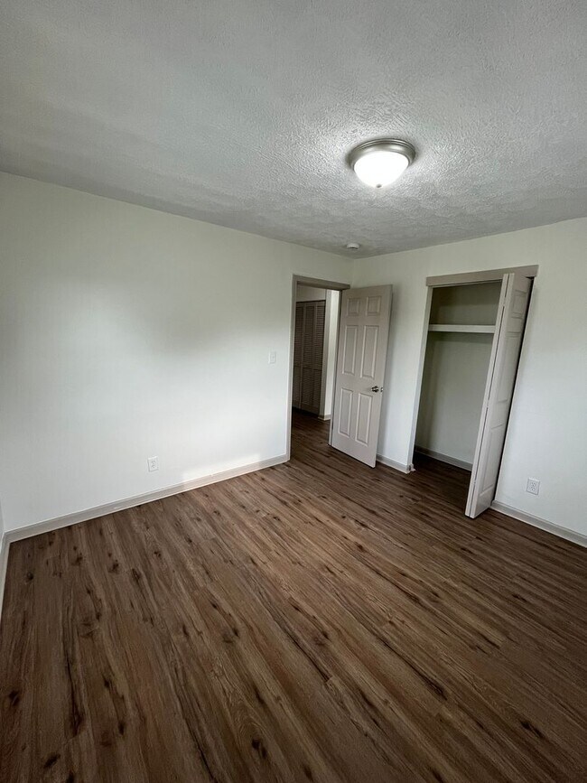 Building Photo - Beautifully Renovated 3-Bedroom Ranch with Open Floor Plan & 2-Car Garage