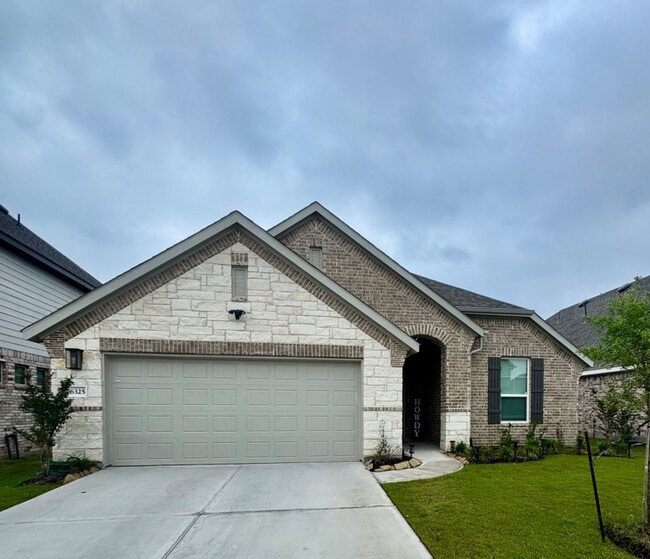 Building Photo - 6325 Fulton Dr