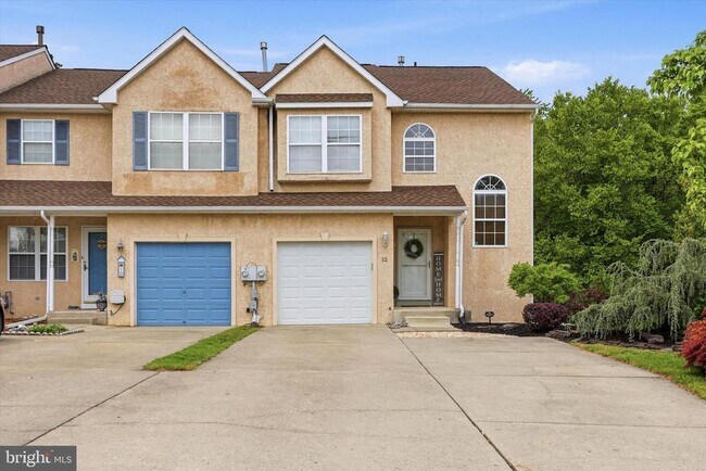 Building Photo - 12 Timbercrest Dr
