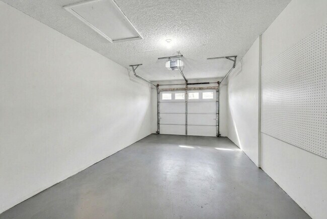 Building Photo - 20824 Boca Ridge Dr N