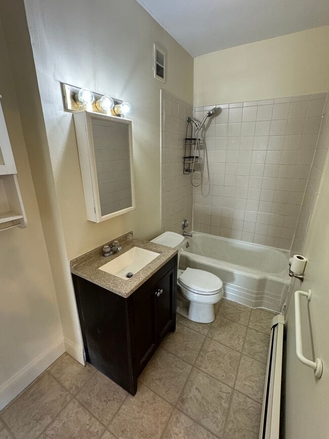 Building Photo - 42 Summer St