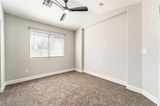 Building Photo - 1583 Comfort Hills St