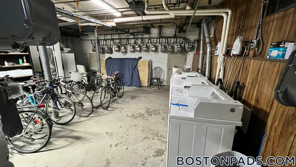 Building Photo - 99 Hancock St