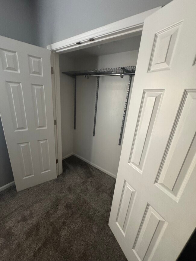 Building Photo - 1900 N Laramie Ave