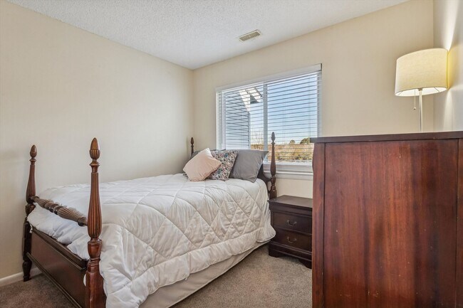 Building Photo - Turnkey, Furnished, All Inclusive Rental in Virginia Beach's Ocean Lakes Community