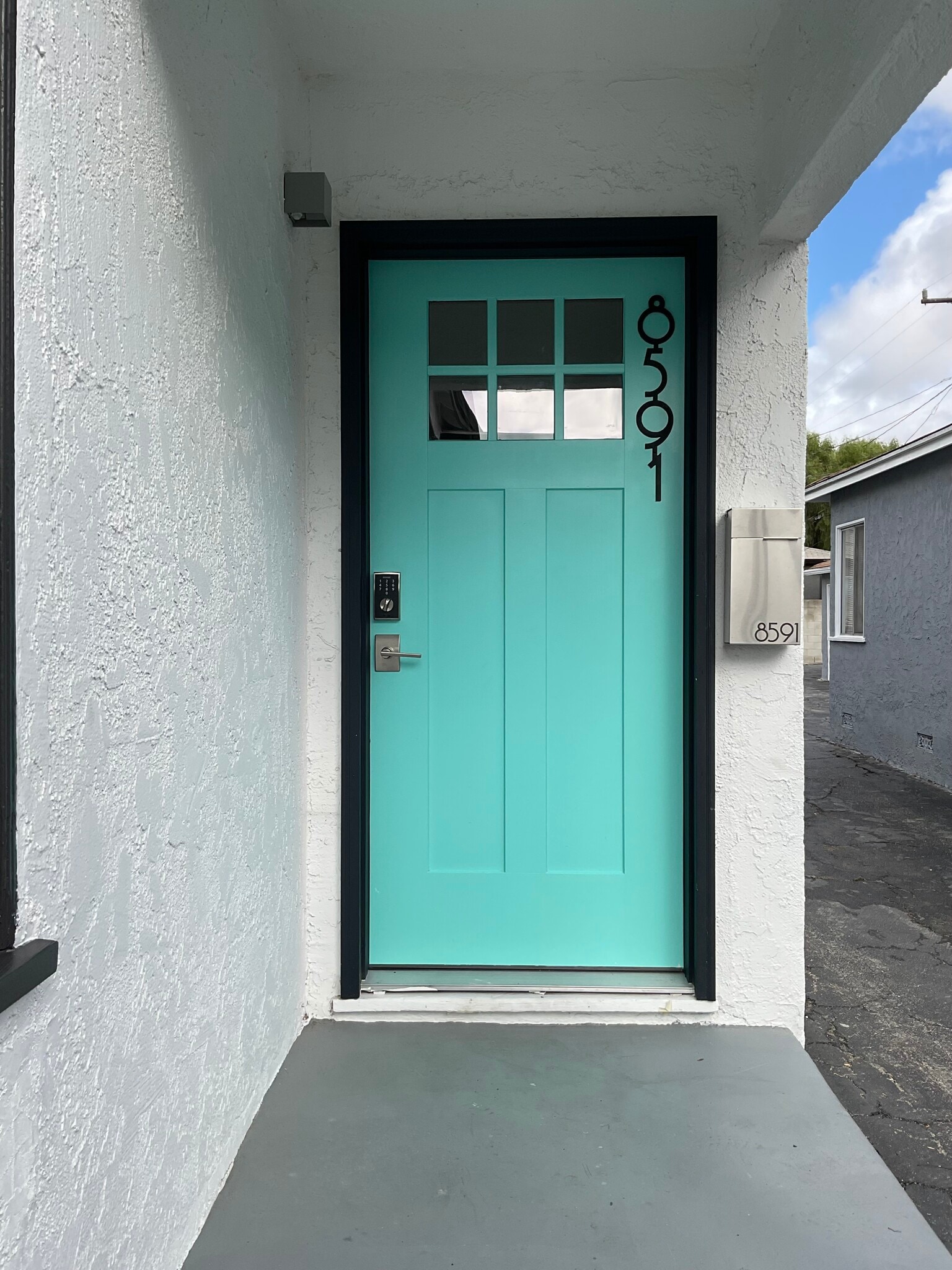 Building Photo - 8591 Higuera St