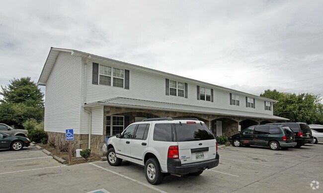 307 Mcmahan Ave - Twin Oaks Townhomes - Twin Oaks Townhomes