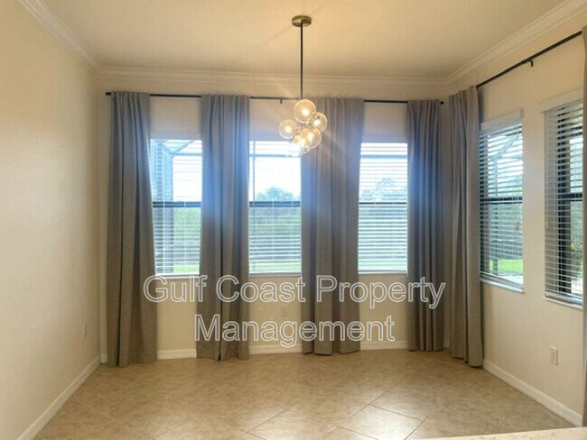 Building Photo - 10485 Crooked Crk Dr