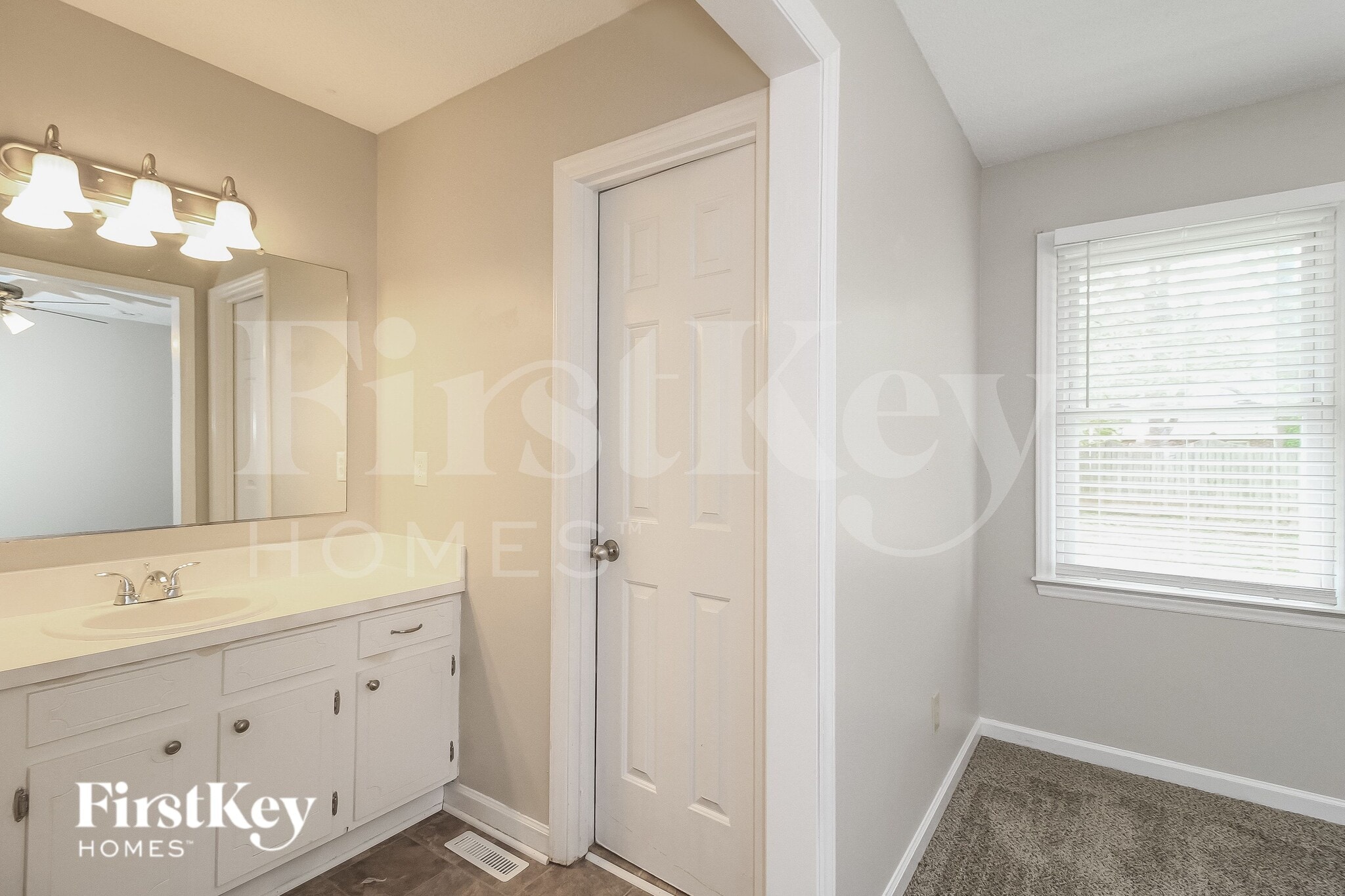 Building Photo - 324 Century Blvd