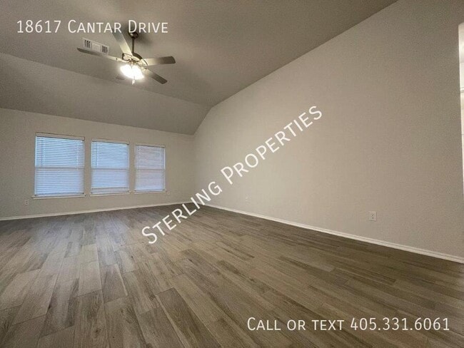 Building Photo - 18617 Cantar Dr