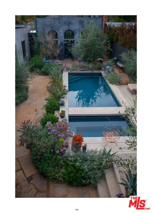 Building Photo - 1214 Palms Blvd