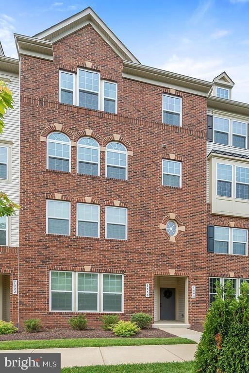 Building Photo - 7548 Brunson Cir
