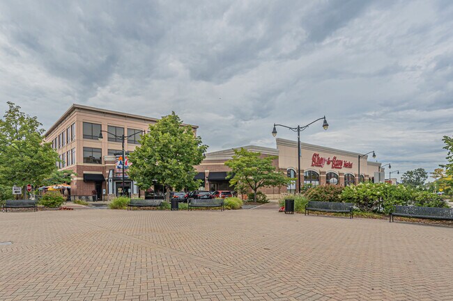 Building Photo - 647 Metropolitan Way