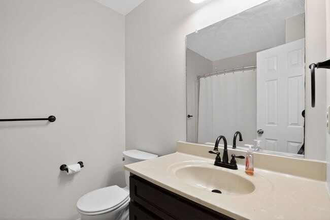 Building Photo - 11530 Tomahawk Trail W