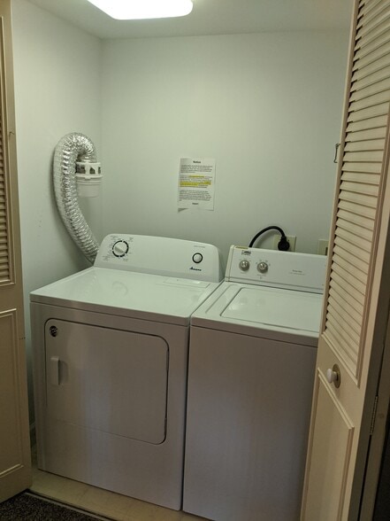 Building Photo - 1900 S Kanner Hwy