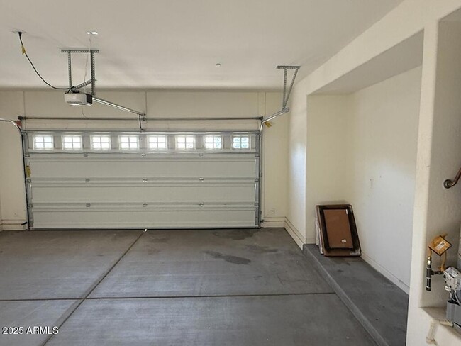 Building Photo - 21288 W Yale St