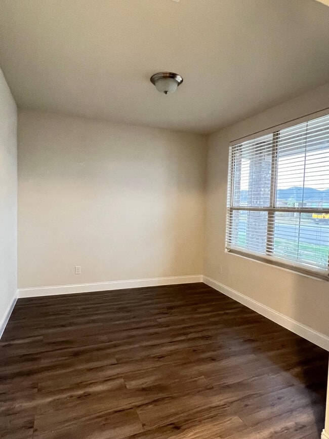 Building Photo - 7320 Fossell Ranch Rd