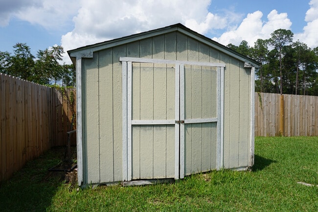 Building Photo - 111 Palmetto Dr