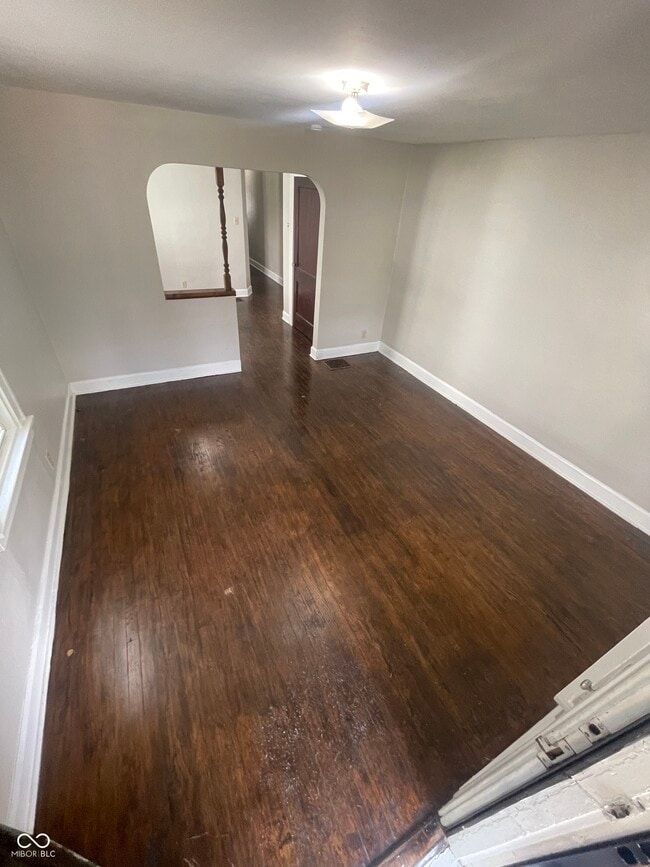 Building Photo - 841 N Emerson Ave