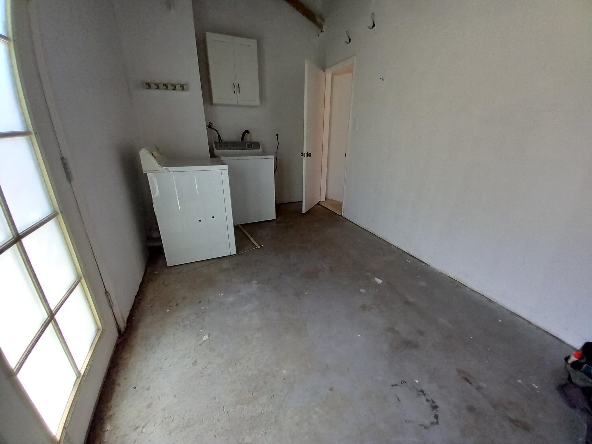 Bonus Room - 12516 Short Ave