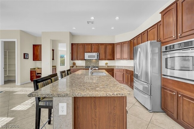 Building Photo - 2357 Wisconsin Dells Dr