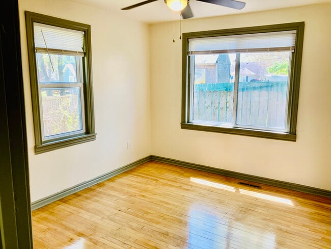 Building Photo - 1520 Meyer
