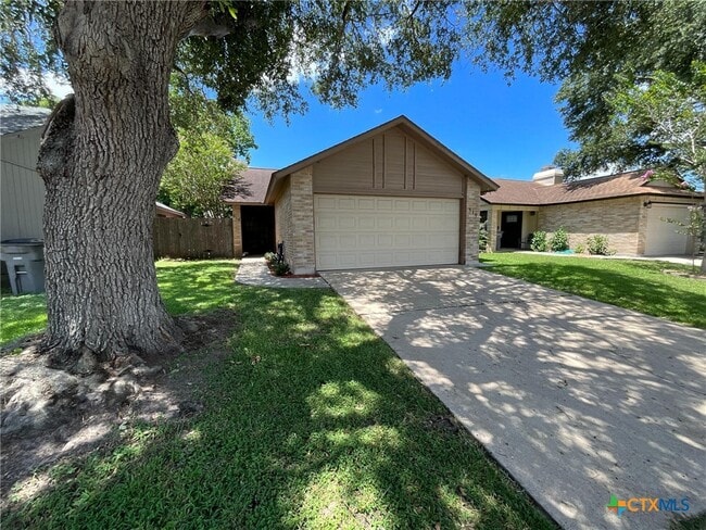Building Photo - 519 Rattan Dr