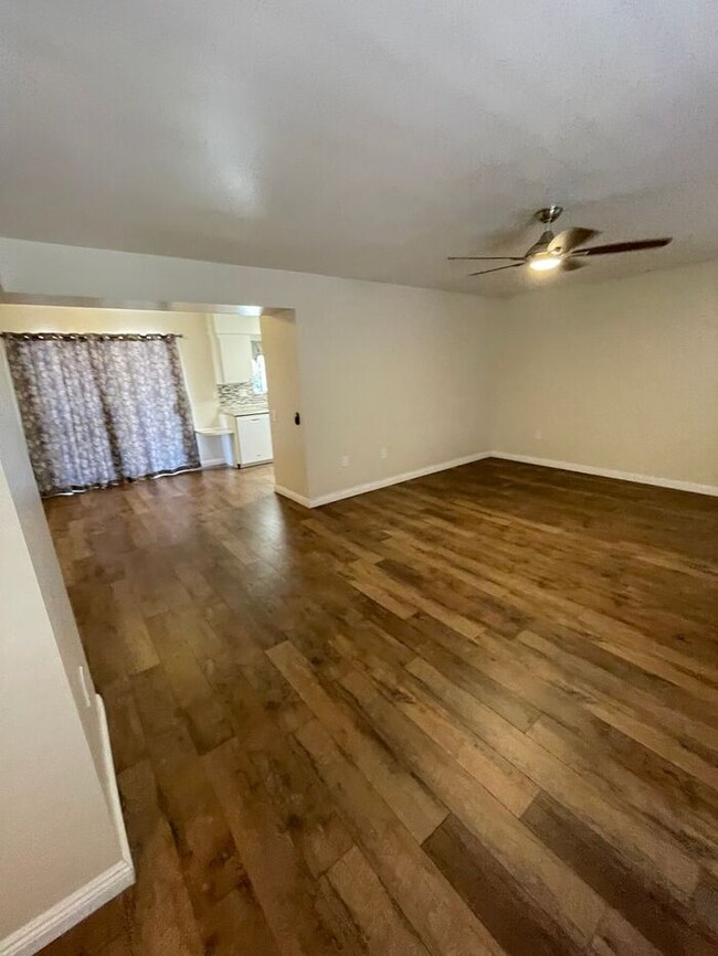 Building Photo - COMING SOON! Beautiful 2 Bedroom, 2 Bath i...