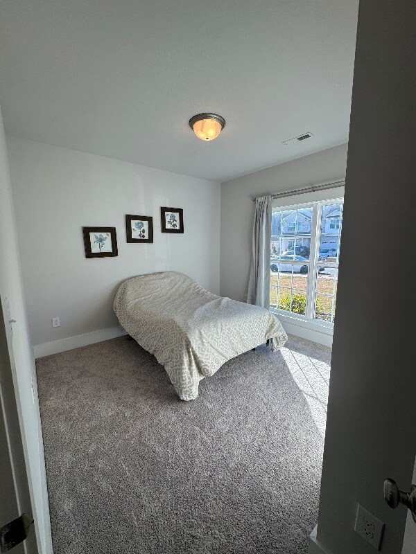 Building Photo - 4021 Rockland Cir SE