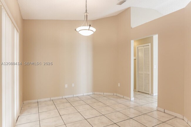 Building Photo - 4705 SW 143rd Ave