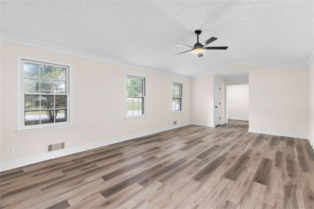 Building Photo - 2250 Ridge Forest Dr
