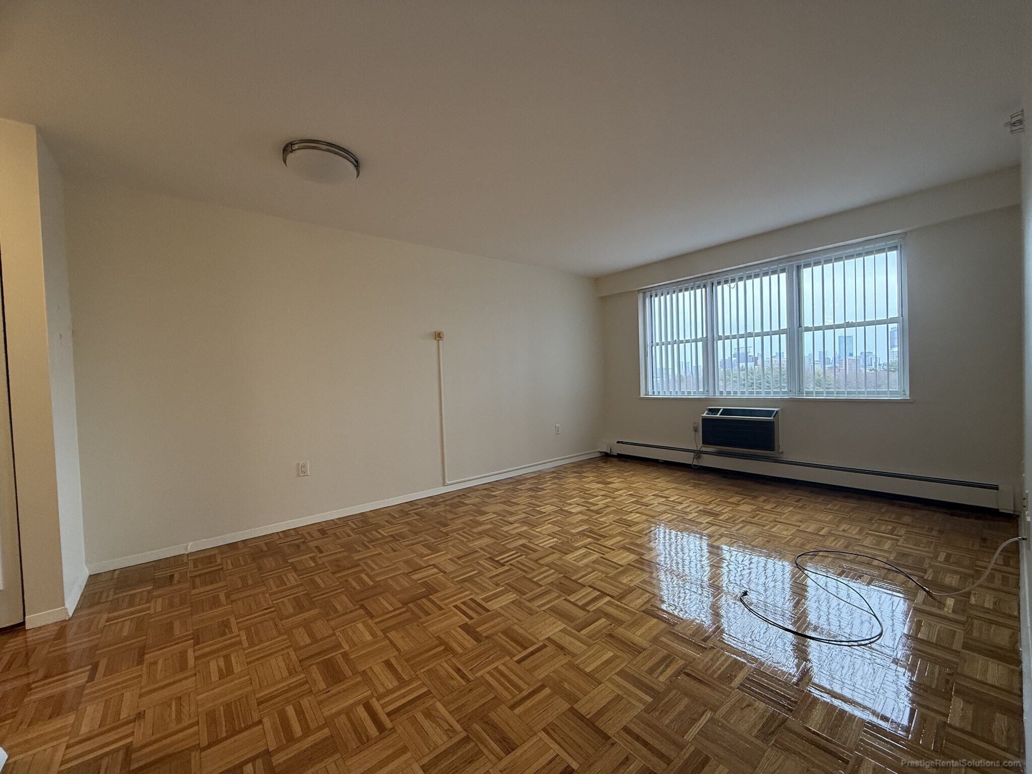 Building Photo - 219 Freeman St