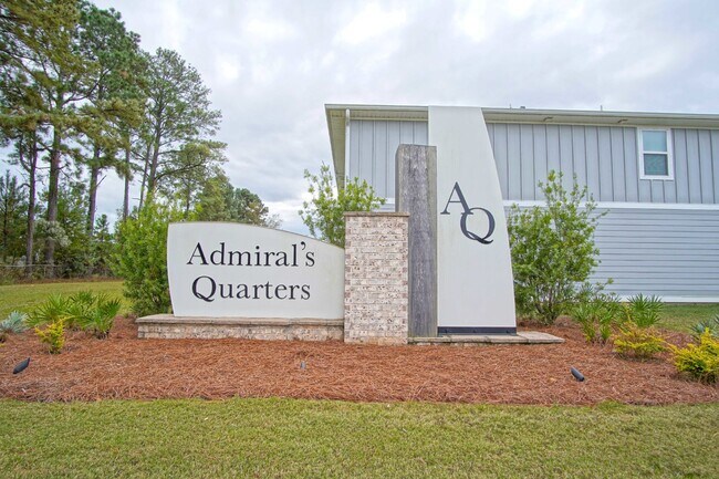 Building Photo - Spacious North Pensacola Townhome Featuring Modern Finishes, Granite Kitchen, Private Garage, Com...