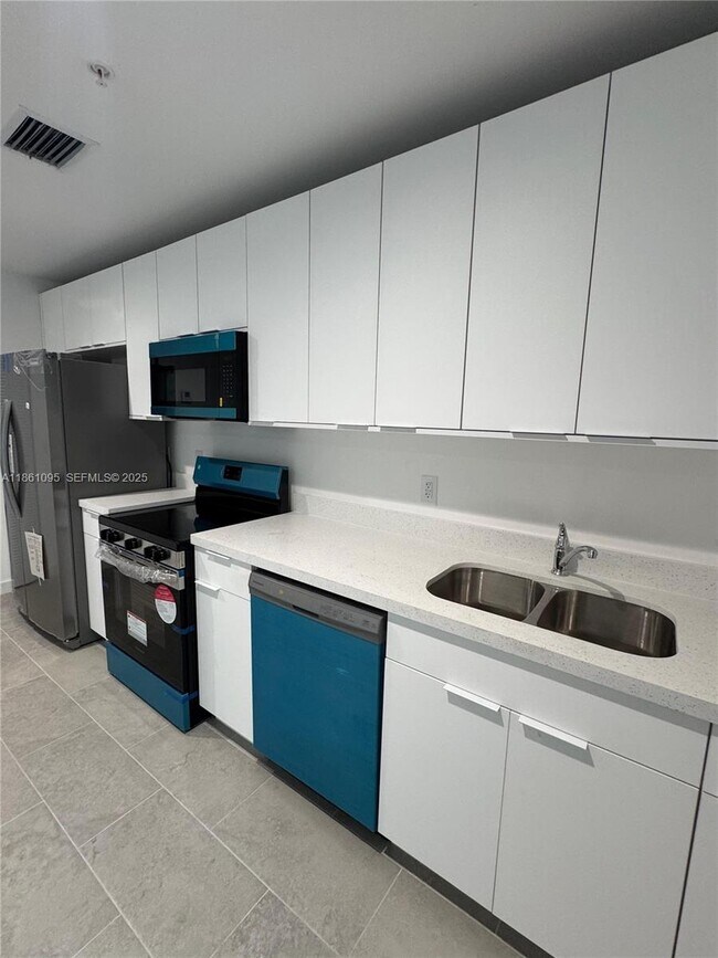 Building Photo - 2782 NW 46th St