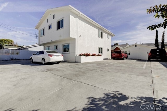 Building Photo - 7408 Radford Ave
