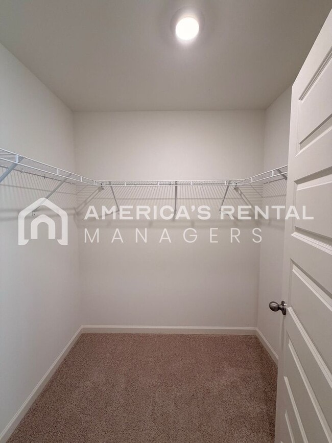 Building Photo - Coming Soon! Available to view NOW!! MOVE ...