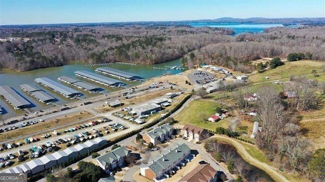 Building Photo - 6283 Shoreview Cir