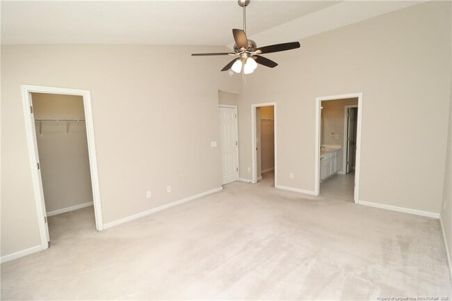 Building Photo - 217 Hartshorn Ct
