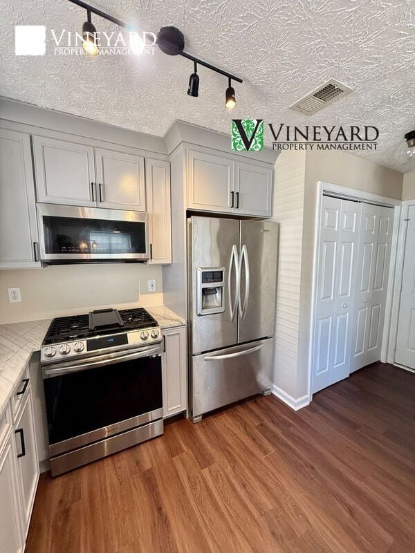 Building Photo - 421 Windcroft Cir NW