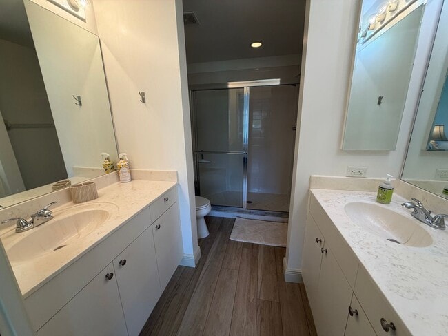 Building Photo - 3009 Driftwood Way